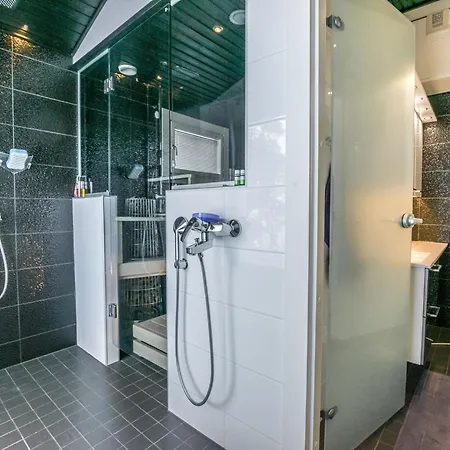 Vapunkaerki By Interhome