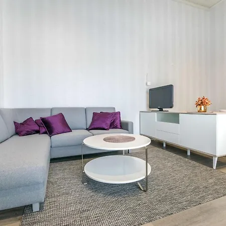 Vapunkaerki By Interhome Orivesi